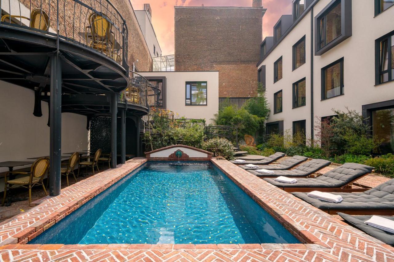 Latroupe Jardin Secret Hotel Saint-Gilles Exterior foto